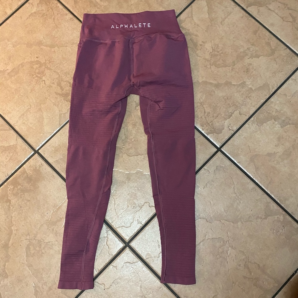 Alphalete revival leggings